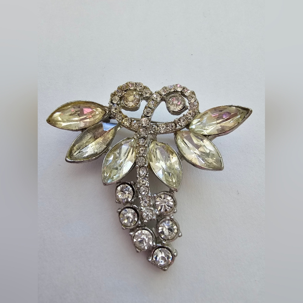 Vintage Mid-Century Rhinestone Floral Spray Brooch Marquise Navette Cluster